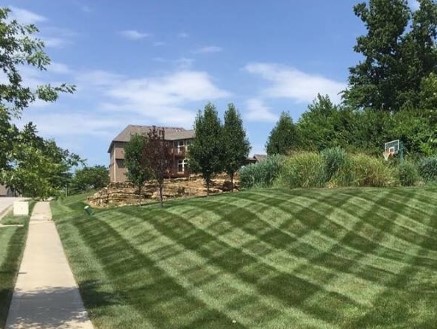 Lawn Mowing Kansas City, Missouri